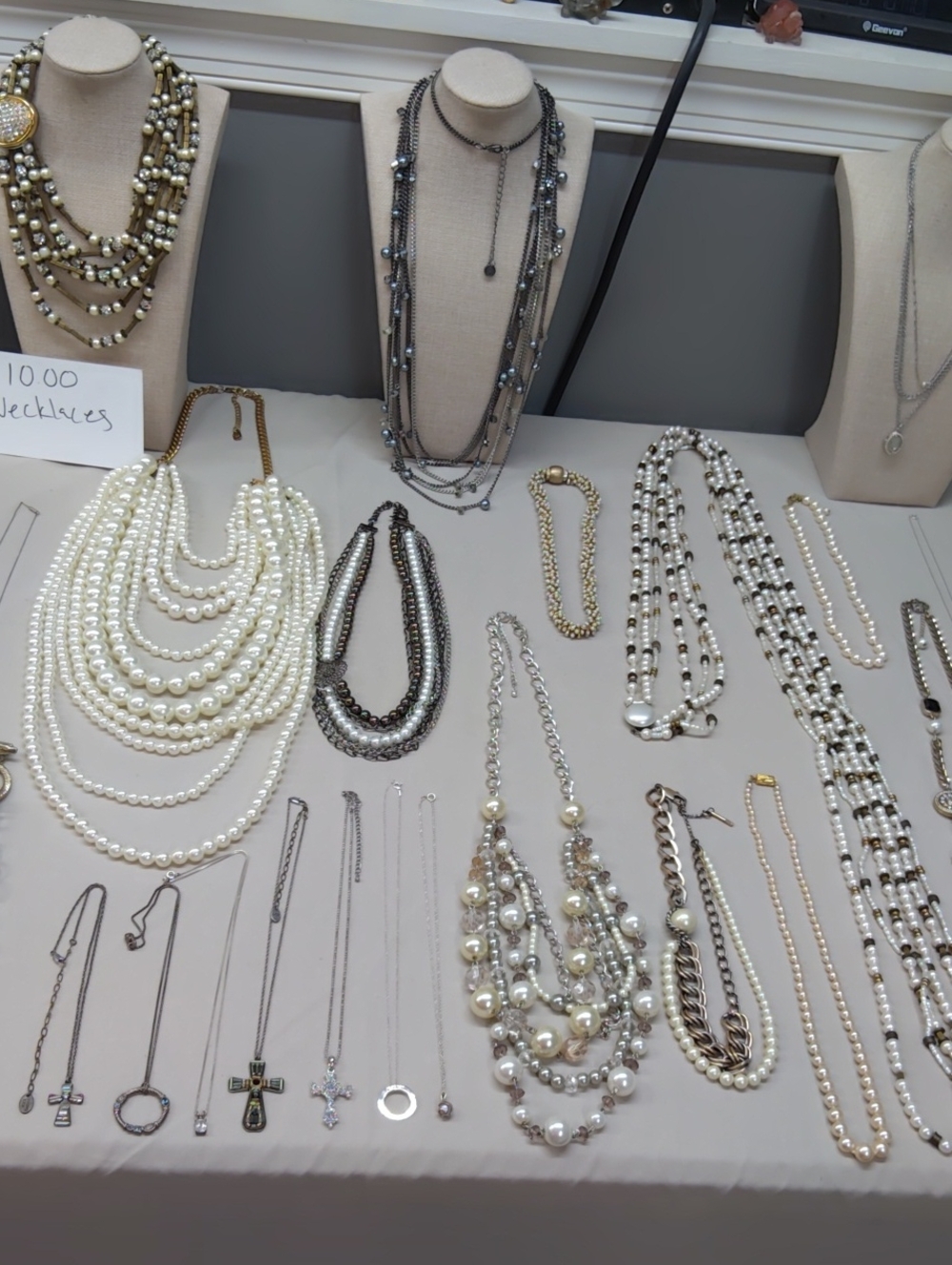 Preview For 8-11 Show.. 47lb Signed And Unsigned Faux Pearls - Picture 3 of 15